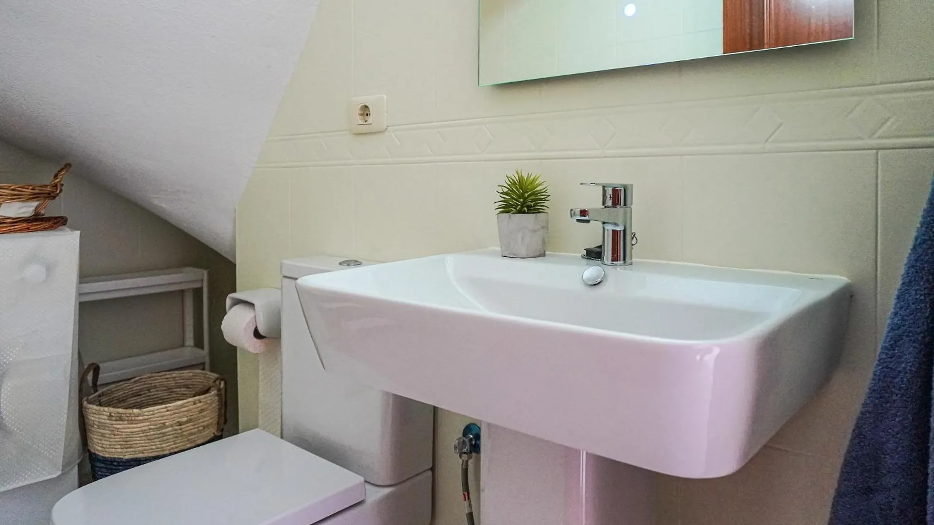 Διαμέρισμα Bright House With Working Space Ελ Μέντανο