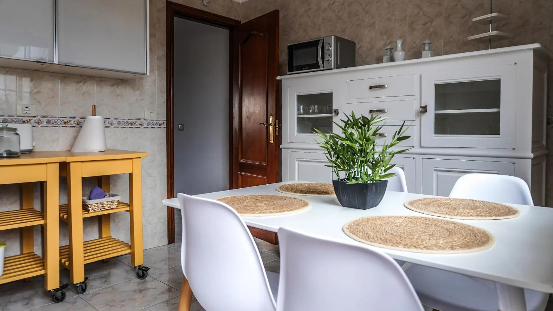 Bright House With Working Space Ελ Μέντανο Διαμέρισμα