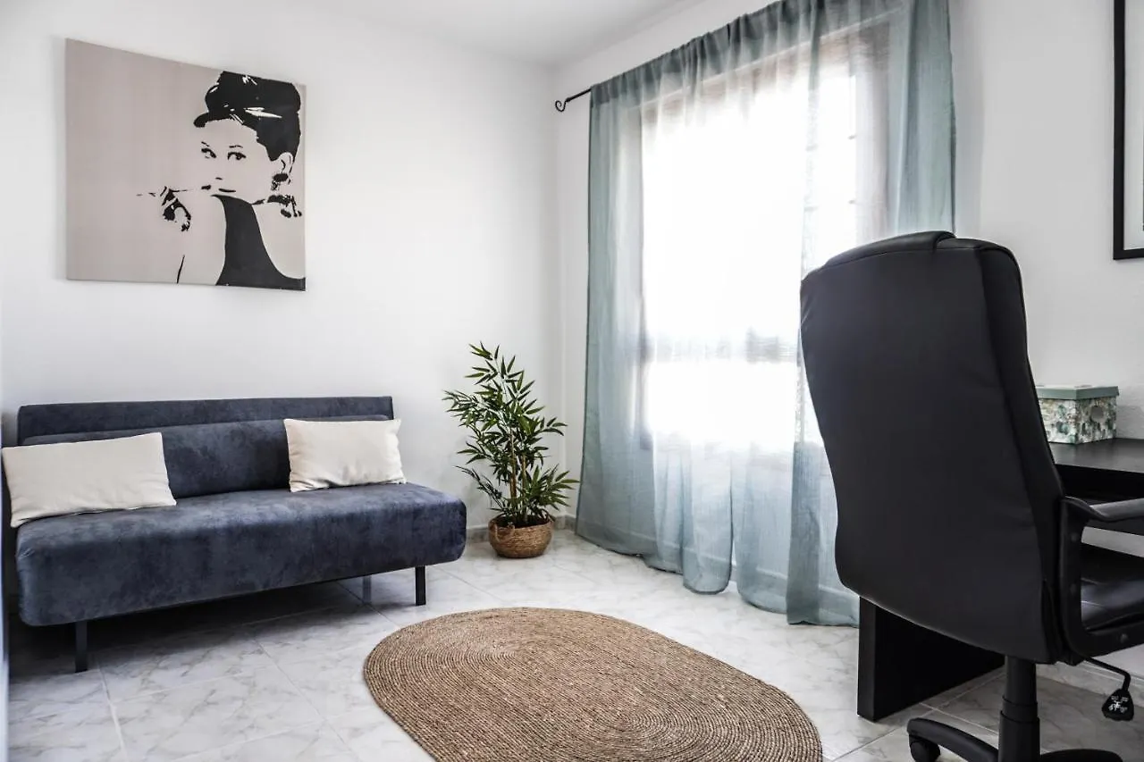 Apartment Bright House With Working Space El Médano