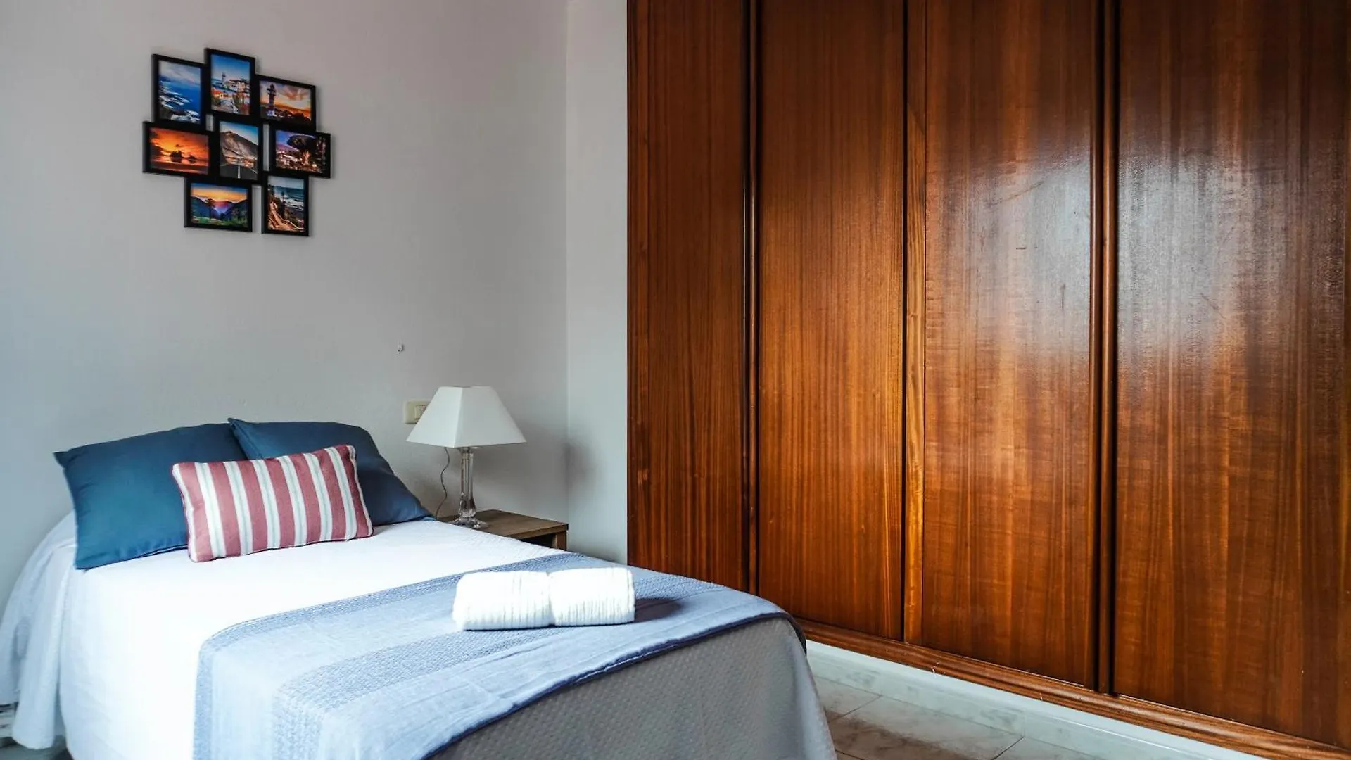 Bright House With Working Space El Médano Spanien